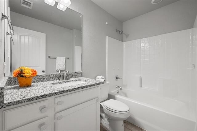 438 Sabine Avenue - Photo 16