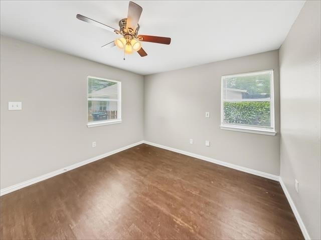 1215 Lowe Street - Photo 1