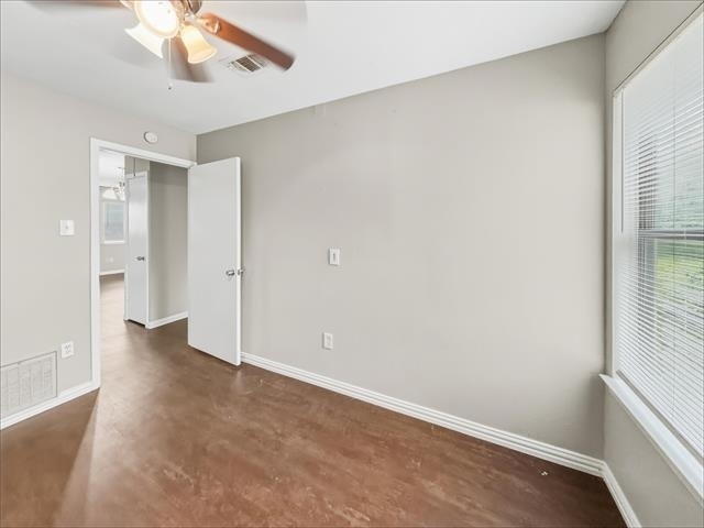 1215 Lowe Street - Photo 12