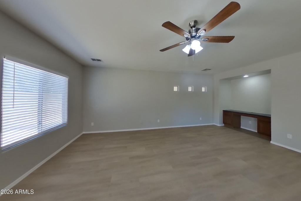 10208 W Wier Avenue - Photo 18