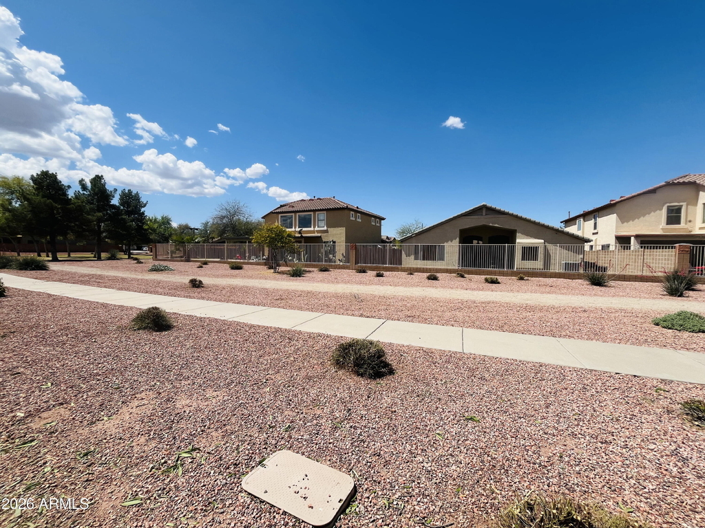 8202 S 47th Avenue - Photo 16