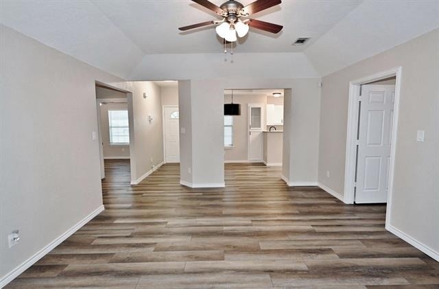 1106 12th Street Se - Photo 11