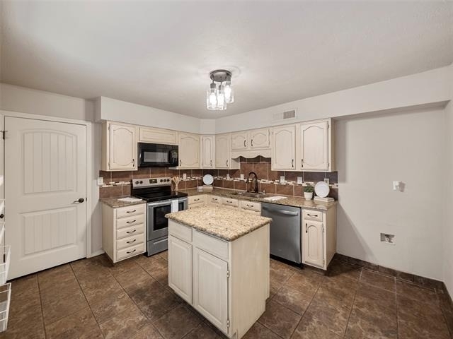 1320 Clearview Drive - Photo 11