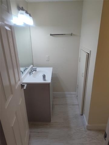 2039 W Walnut Street - Photo 16