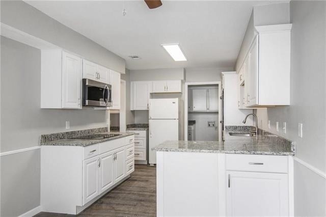 2808 Golfing Green Drive - Photo 10