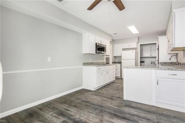 2808 Golfing Green Drive - Photo 9