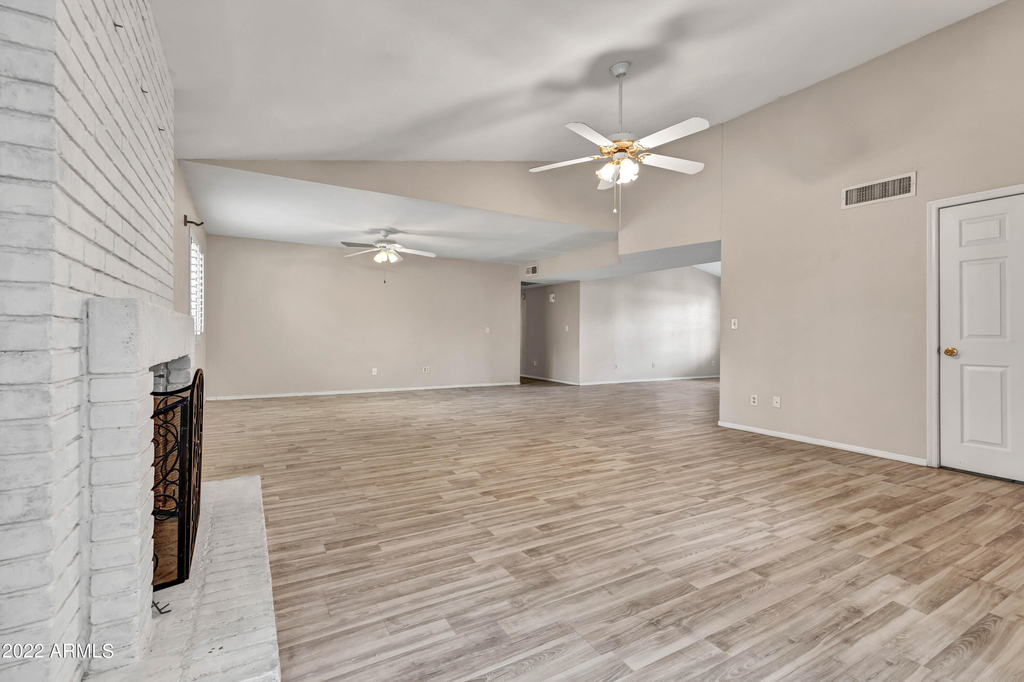 16250 N 64th Place - Photo 8