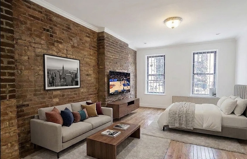 527 West 48th Street - Photo 0
