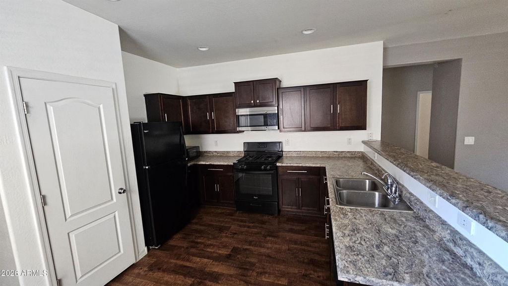 8223 W Pueblo Avenue - Photo 3