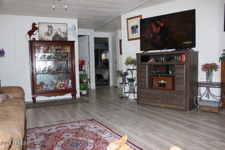 9501 E Broadway Road - Photo 3