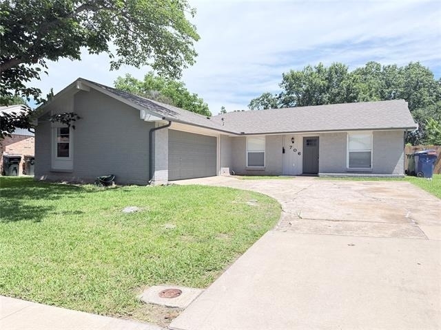 706 Jamestown Drive - Photo 0