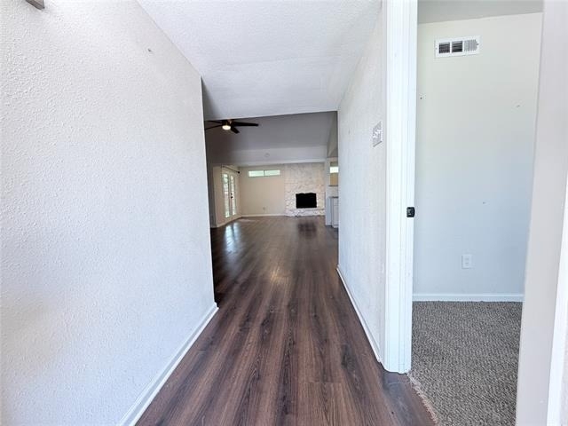 706 Jamestown Drive - Photo 2