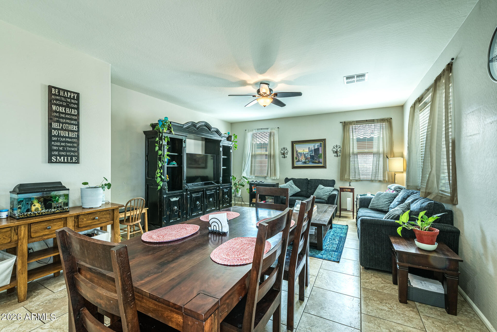 957 E Wimpole Avenue - Photo 9