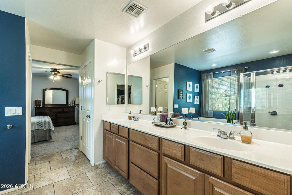 957 E Wimpole Avenue - Photo 15