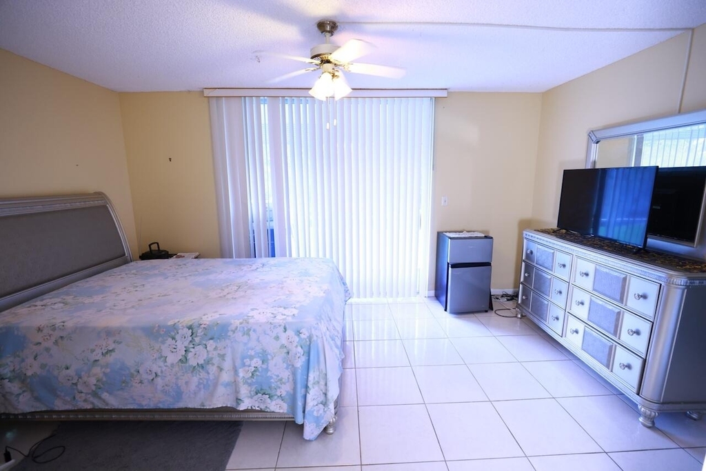 6570 Royal Palm Boulevard - Photo 6