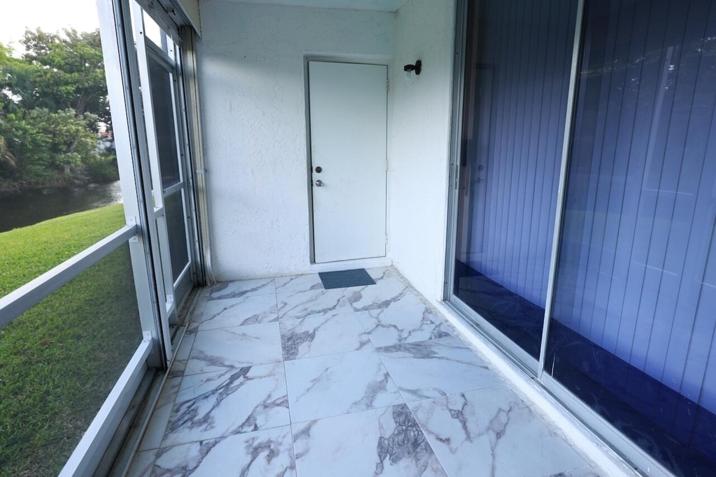 6570 Royal Palm Boulevard - Photo 11