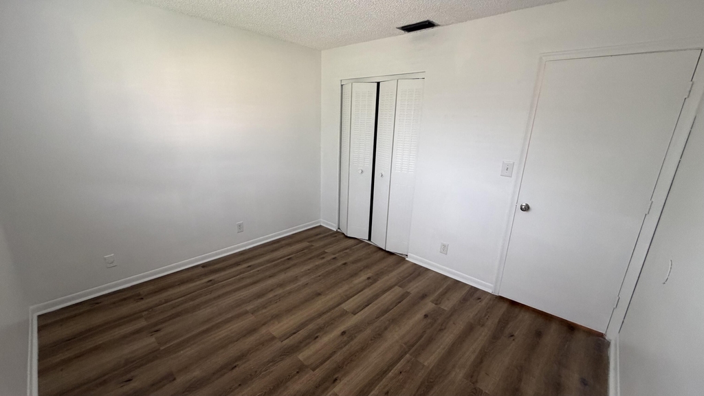 5186 Ne 6th Avenue - Photo 12