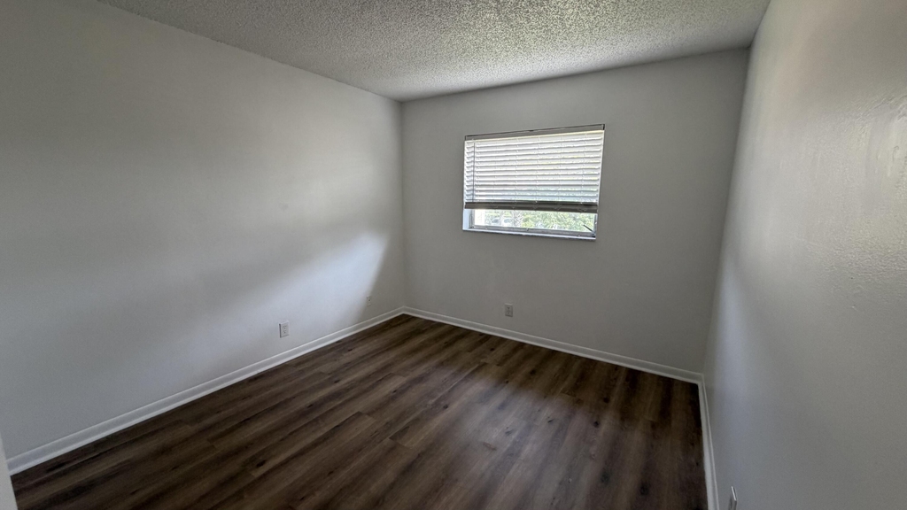 5186 Ne 6th Avenue - Photo 11