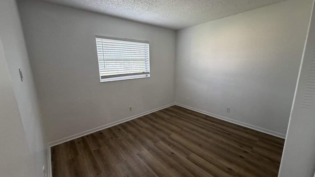 5186 Ne 6th Avenue - Photo 10