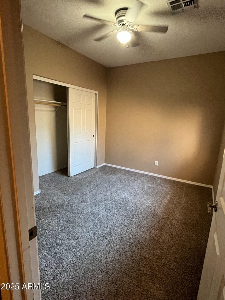 526 E Bartlett Way - Photo 6