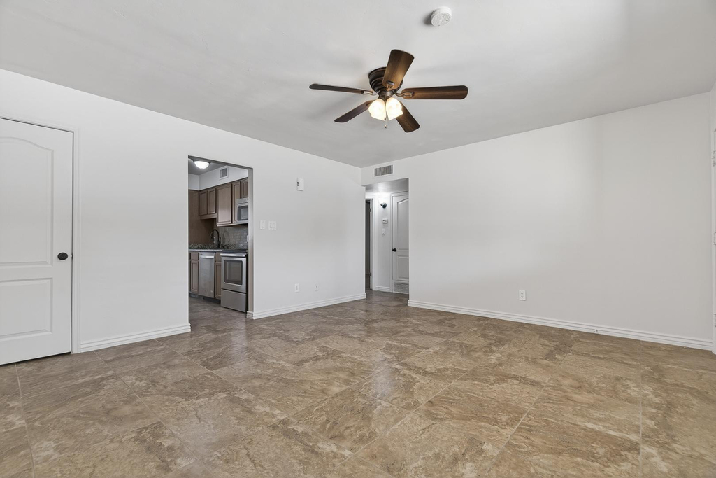 7802 E Heatherbrae Avenue - Photo 6
