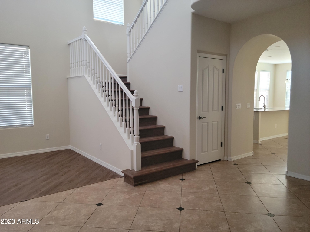 31111 N 136th Lane - Photo 2