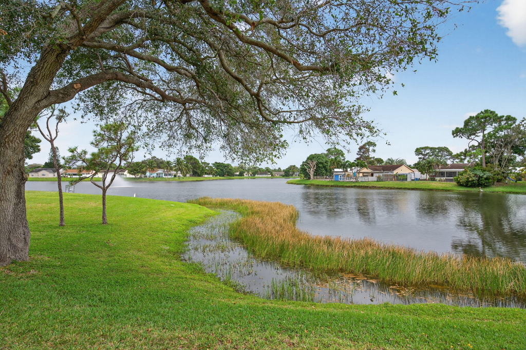 707 Stonewood Court - Photo 28
