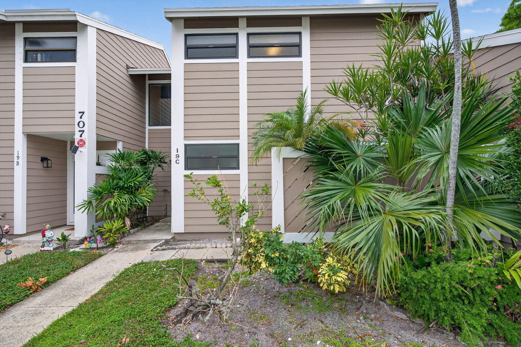 707 Stonewood Court - Photo 33
