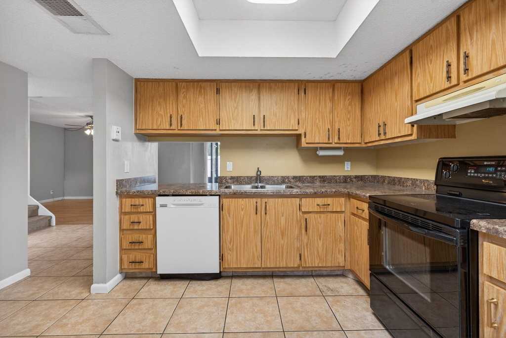 707 Stonewood Court - Photo 49