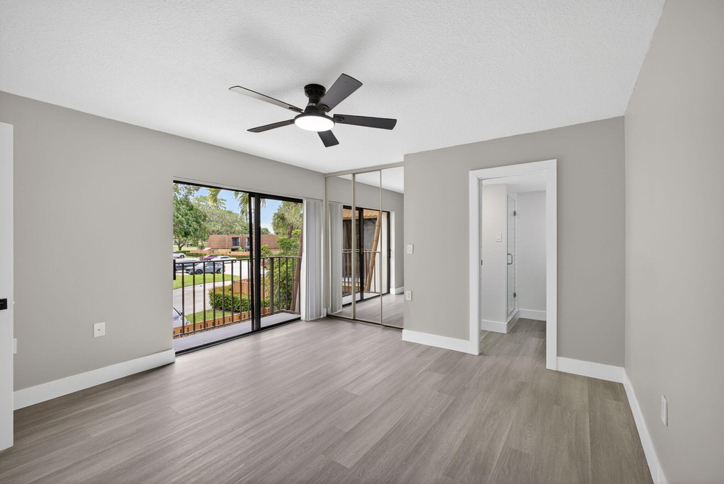 246 Charter Way - Photo 10