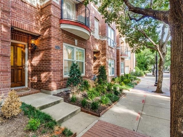 2412 Worthington Street - Photo 0