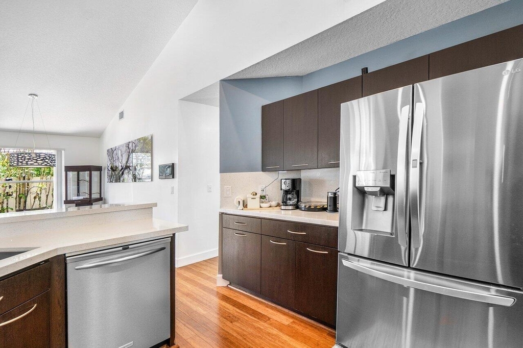 2470 Sandstone Court - Photo 9