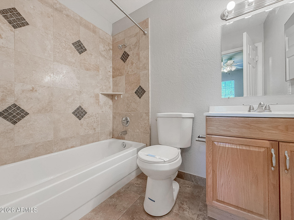 1935 W Morten Avenue - Photo 20