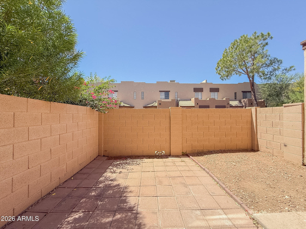1935 W Morten Avenue - Photo 22