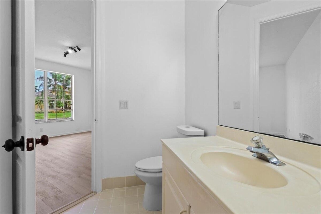 1831 Waldorf Drive - Photo 32