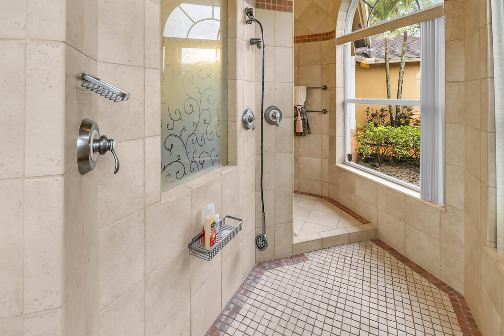 7086 Hall Boulevard - Photo 14