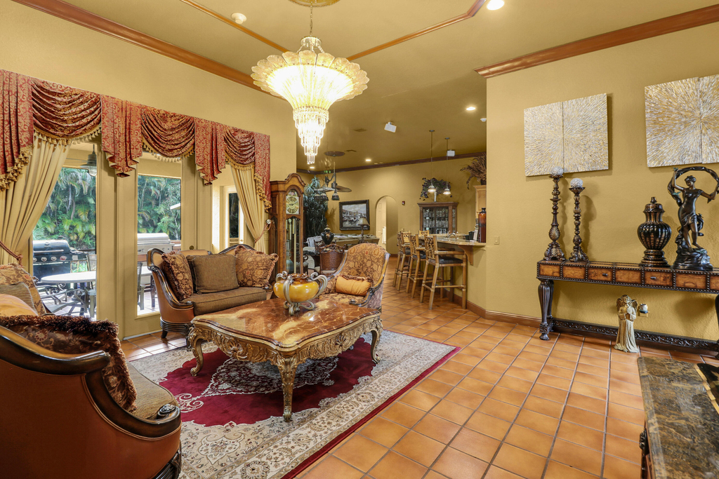 7086 Hall Boulevard - Photo 4