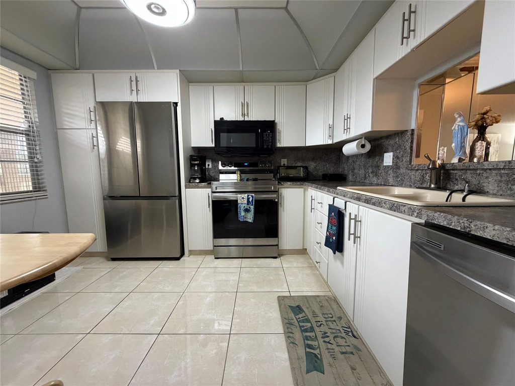 2304 Lucaya Lane - Photo 25