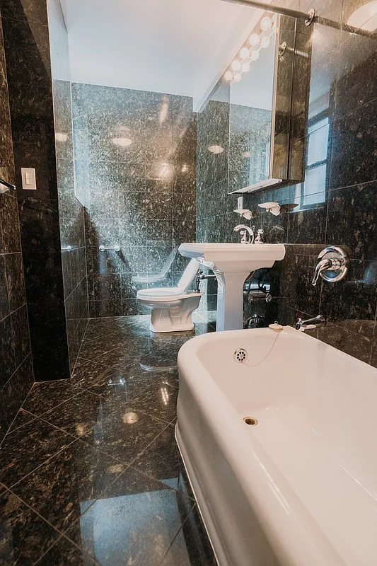 East 68th Street - Photo 4