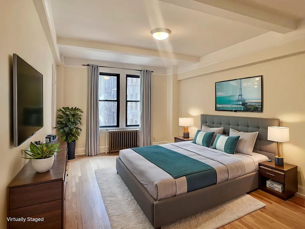 East 68th Street - Photo 5
