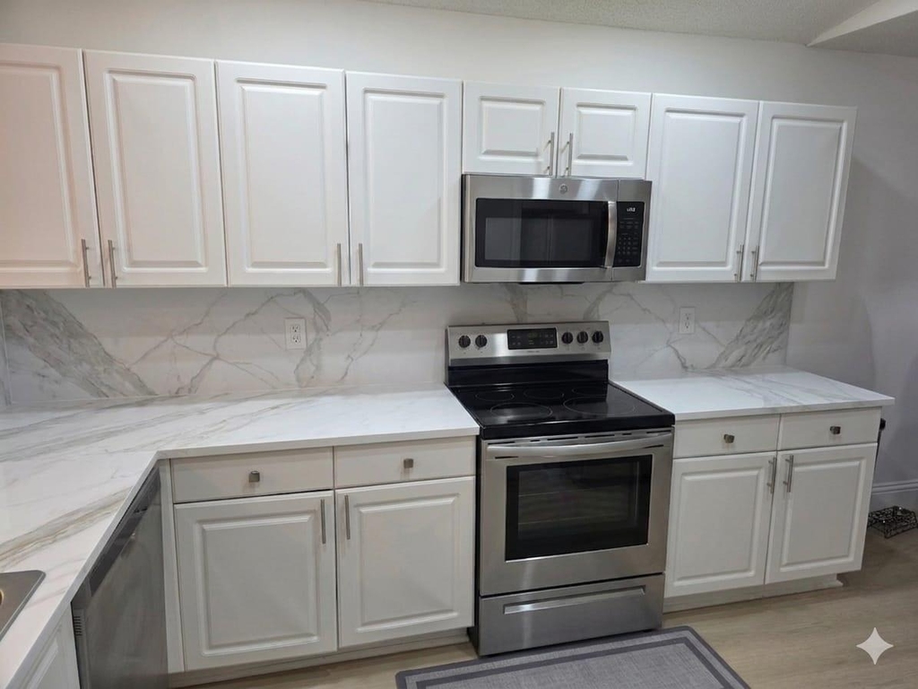 11313 Ola Avenue - Photo 2