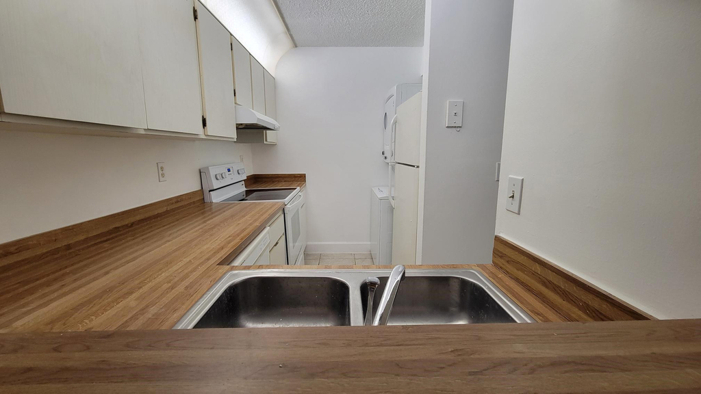 3712 N University Drive - Photo 6