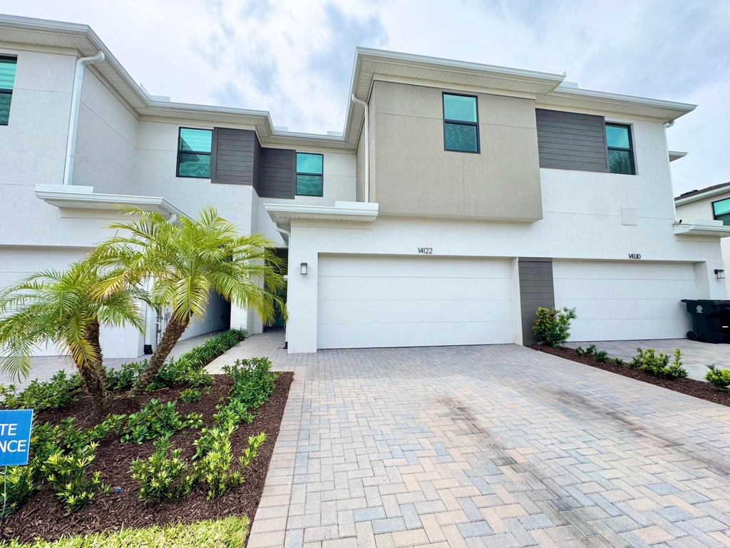 14122 Sw Thorens Drive - Photo 0