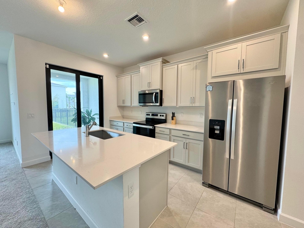 14122 Sw Thorens Drive - Photo 4