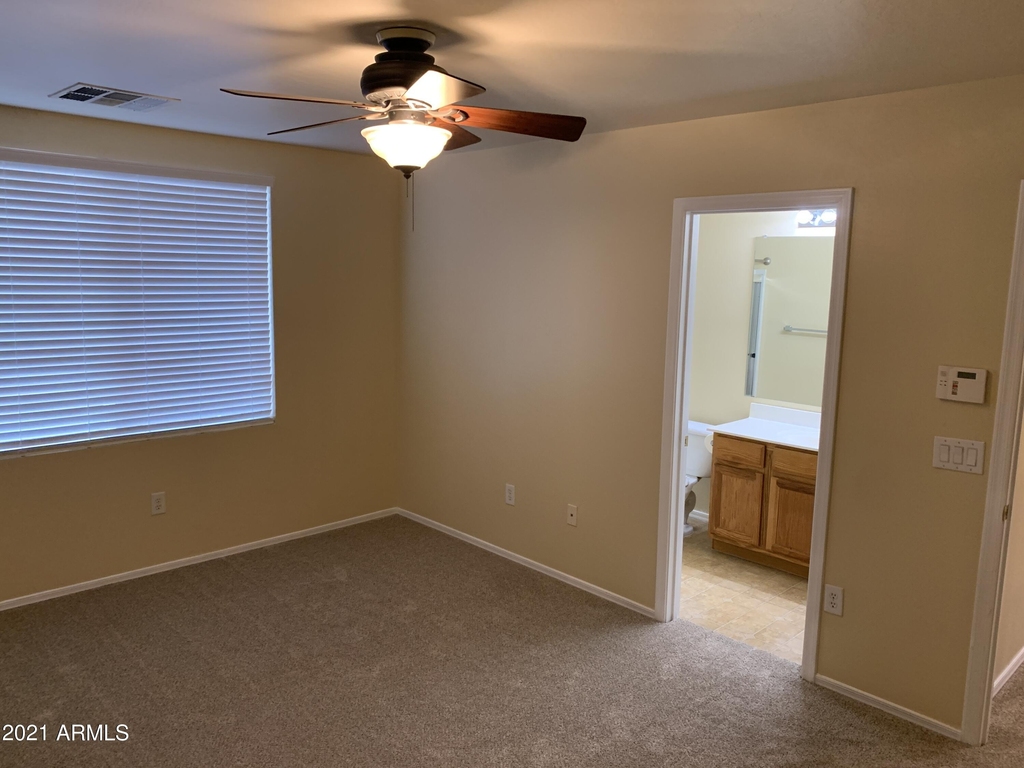 3040 W Cavalry Drive - Photo 9