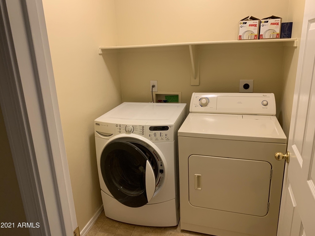 3040 W Cavalry Drive - Photo 13