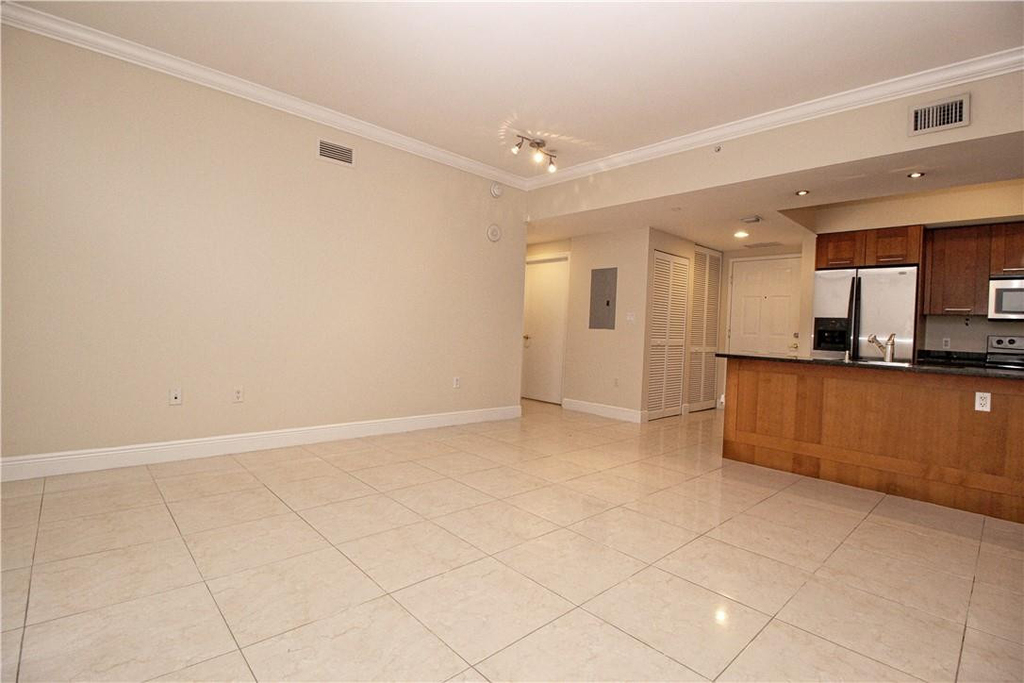 4100 Salzedo Street - Photo 4