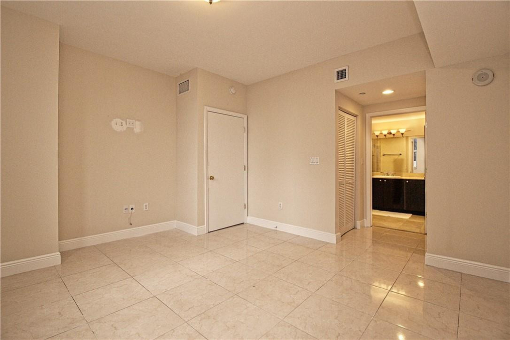 4100 Salzedo Street - Photo 6