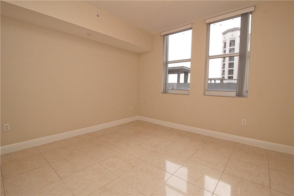 4100 Salzedo Street - Photo 7
