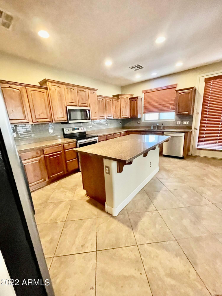13586 N 152nd Drive - Photo 6